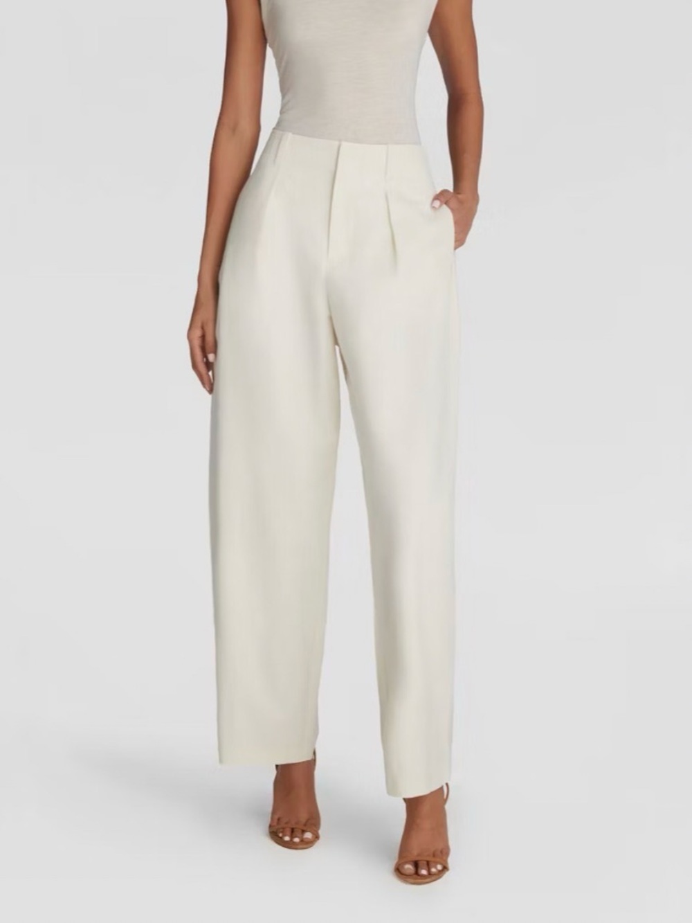 KBB by KAHLANA Women's The High-Rise Barrel Leg Trousers Cream 10 NWT